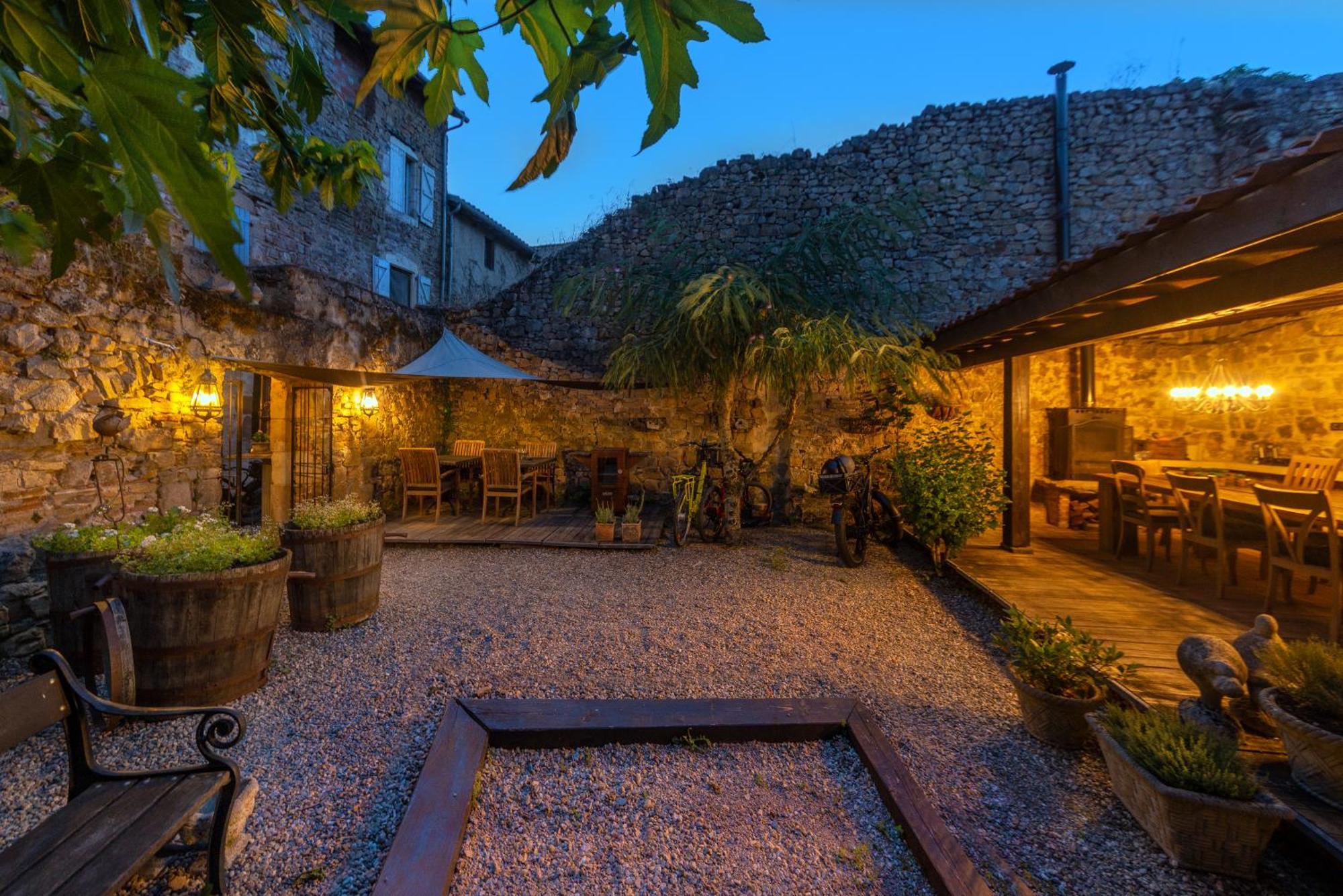 La Maison Au Puits Cordes-sur-Ciel Exterior foto